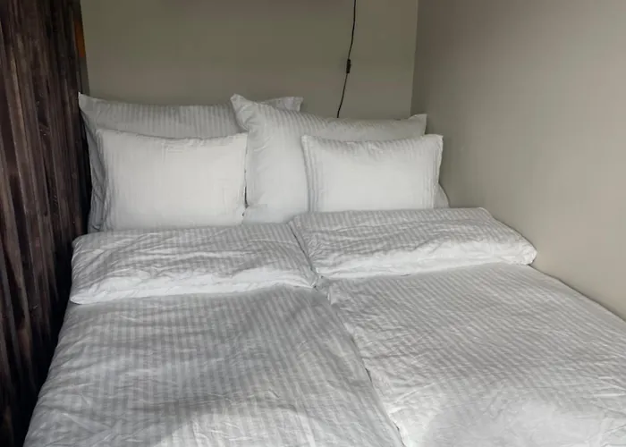 Modern Apartment Only 5 Minutes From City Centre